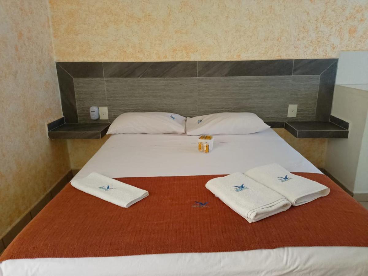 Hotel Albatros Пеніта-де-Ялтемба Екстер'єр фото