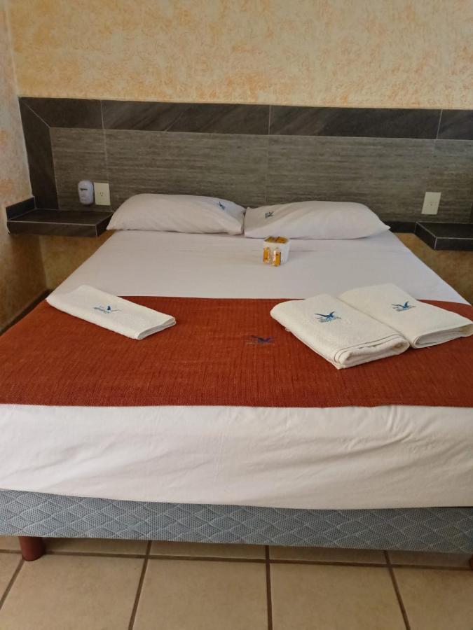 Hotel Albatros Пеніта-де-Ялтемба Екстер'єр фото