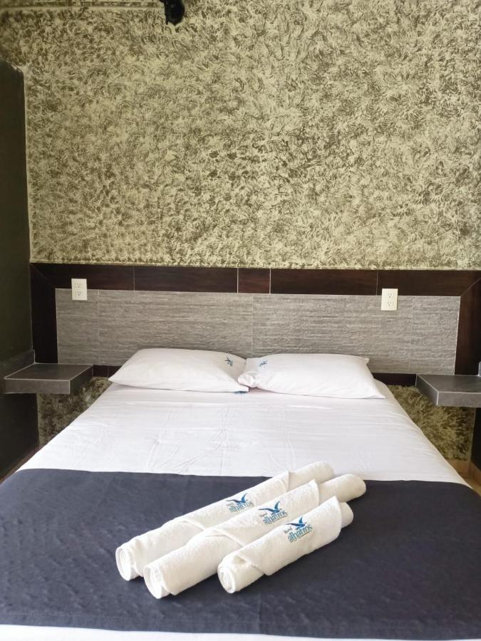Hotel Albatros Пеніта-де-Ялтемба Екстер'єр фото