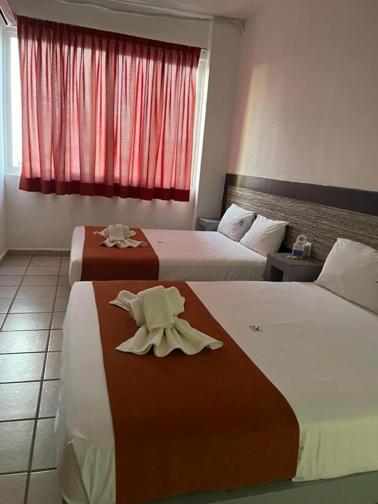 Hotel Albatros Пеніта-де-Ялтемба Екстер'єр фото